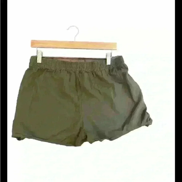 Madewell Side Tie shorts Size Medium Green - Picture 2 of 5